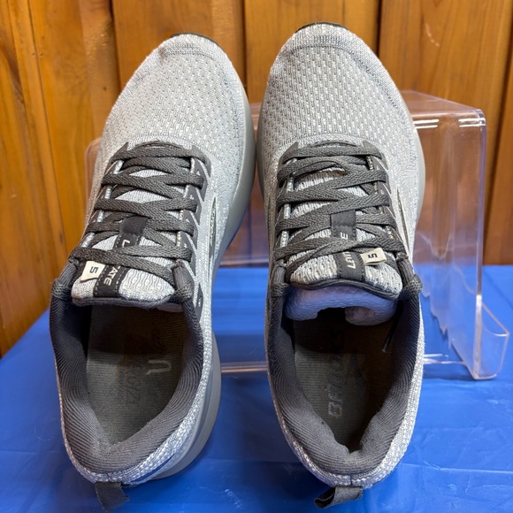 Brooks Levitate 5 Women’s 8 Gray Running Shoes Energize Cushion Neutral Support - Picture 7 of 11
